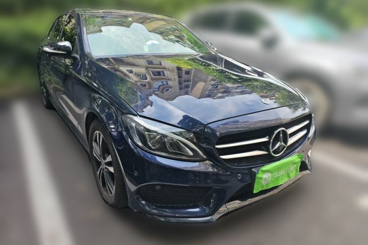 Used Mercedes-Benz C-Class 2018 C 200 Sport Edition Front Right 45 Deg