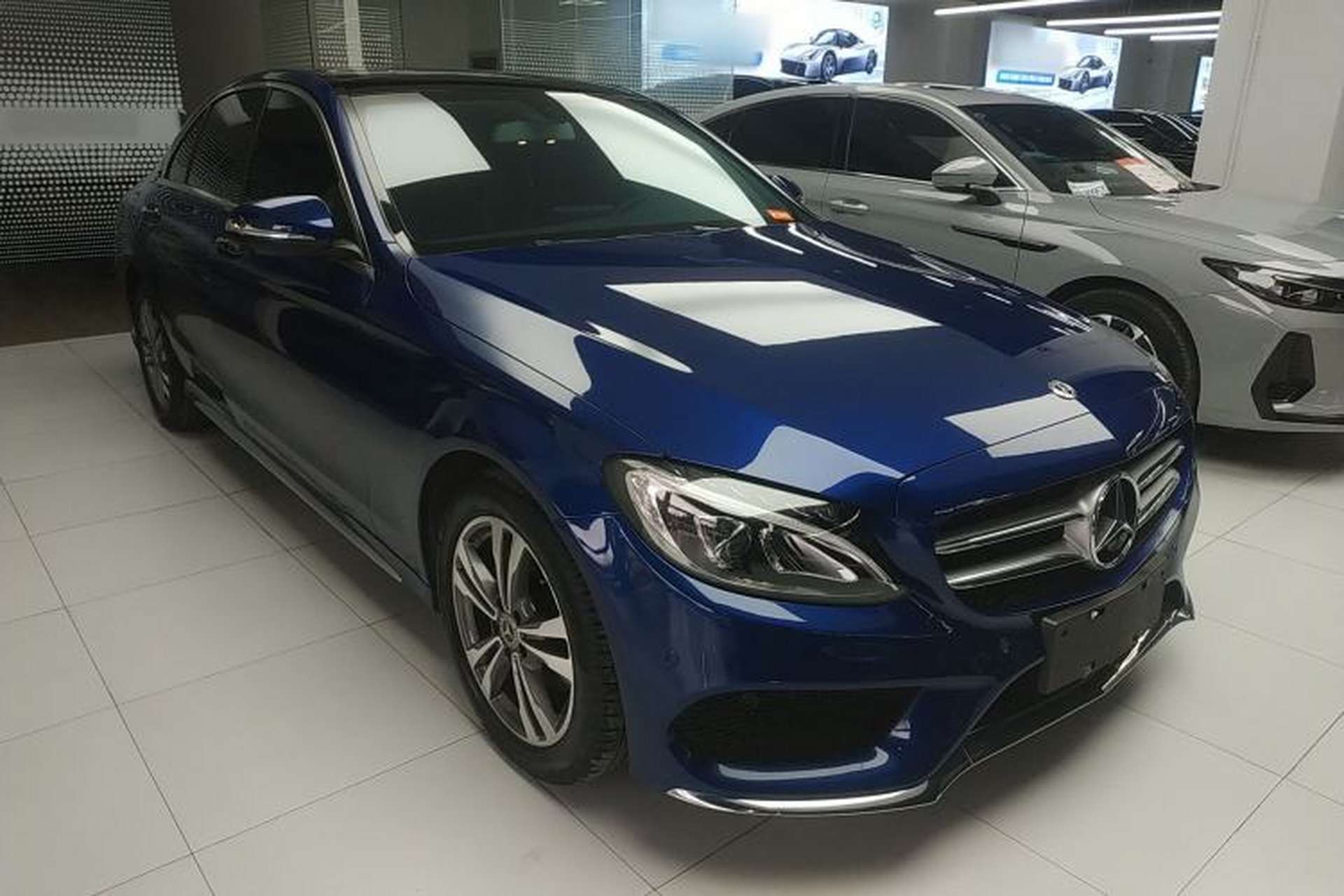 Used Mercedes-Benz C-Class 2018 C 200 L Sport Edition Front Right 45 Deg