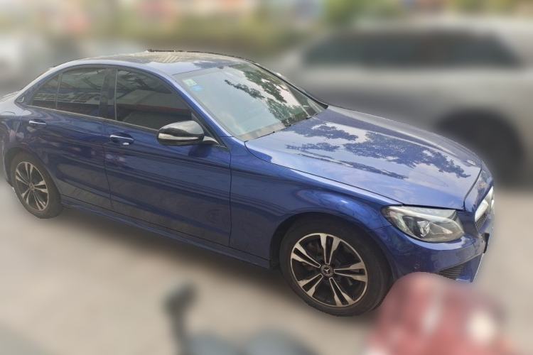 Used Mercedes-Benz C-Class 2018 C 200 Sport Edition Front Right 45 Deg