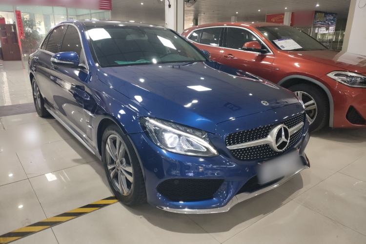Used Mercedes-Benz C-Class 2018 C 200 L Sport Edition Front Right 45 Deg