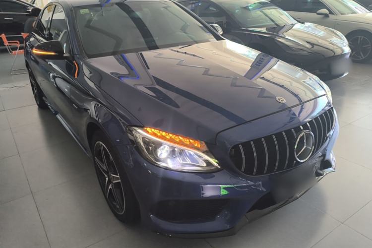 Used Mercedes-Benz C-Class 2018 C 200 Achievement Special Edition Front Right 45 Deg