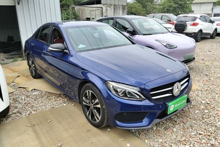 Used Mercedes-Benz C-Class 2018 C 200 Sport Edition Front Right 45 Deg