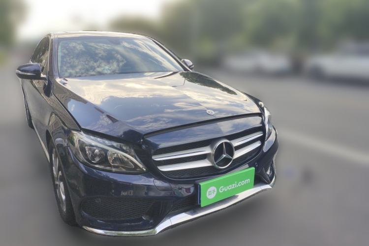 Used Mercedes-Benz C-Class 2018 C 180 L Fashion Edition Sport Version Front Right 45 Deg