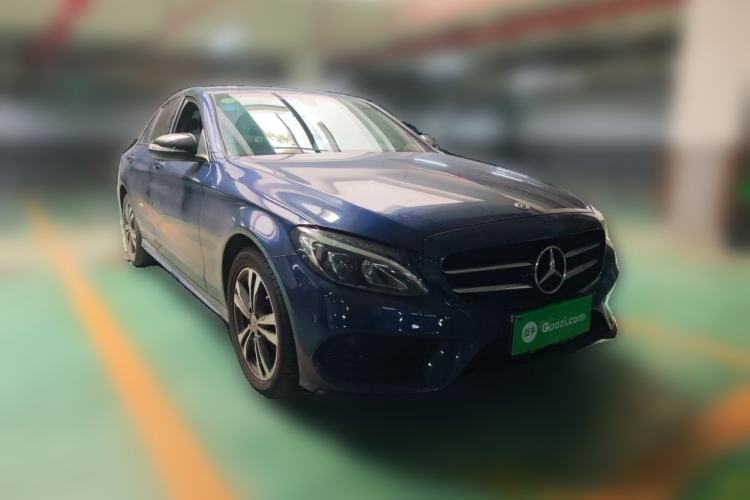 Used Mercedes-Benz C-Class 2018 C 200 Sport Edition Front Right 45 Deg