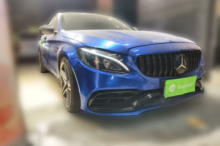 Used Mercedes-Benz C-Class 2018 C 200 L Front Right 45 Deg