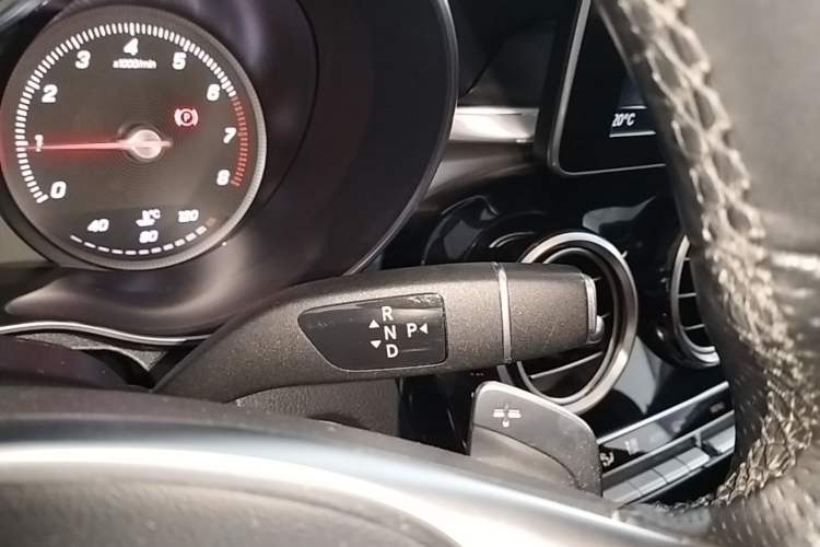 Used Mercedes-Benz C-Class 2018 C 200 Coupe Gear Lever