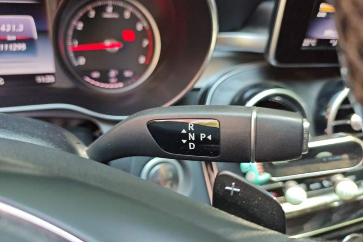 Used Mercedes-Benz C-Class 2018 C 200 L Sport Edition Achievement Special Edition Gear Lever