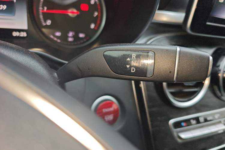 Used Mercedes-Benz C-Class 2018 C 180 L Dynamic Sports Edition Gear Lever
