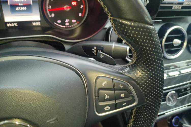 Used Mercedes-Benz C-Class 2018 C 200 L Sport Edition Achievement Special Edition Gear Lever