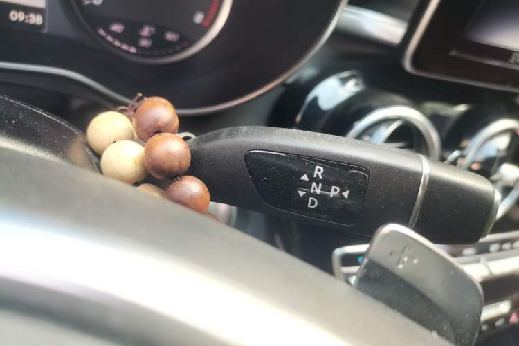 Used Mercedes-Benz C-Class 2018 C 200 Coupe Gear Lever