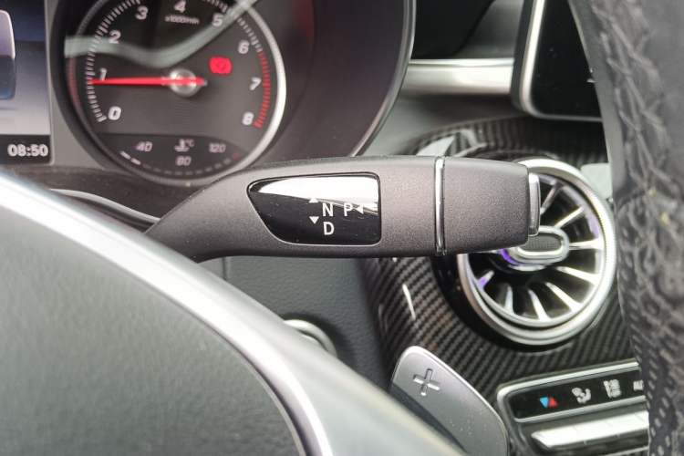 Used Mercedes-Benz C-Class 2018 C 200 Sport Edition Gear Lever