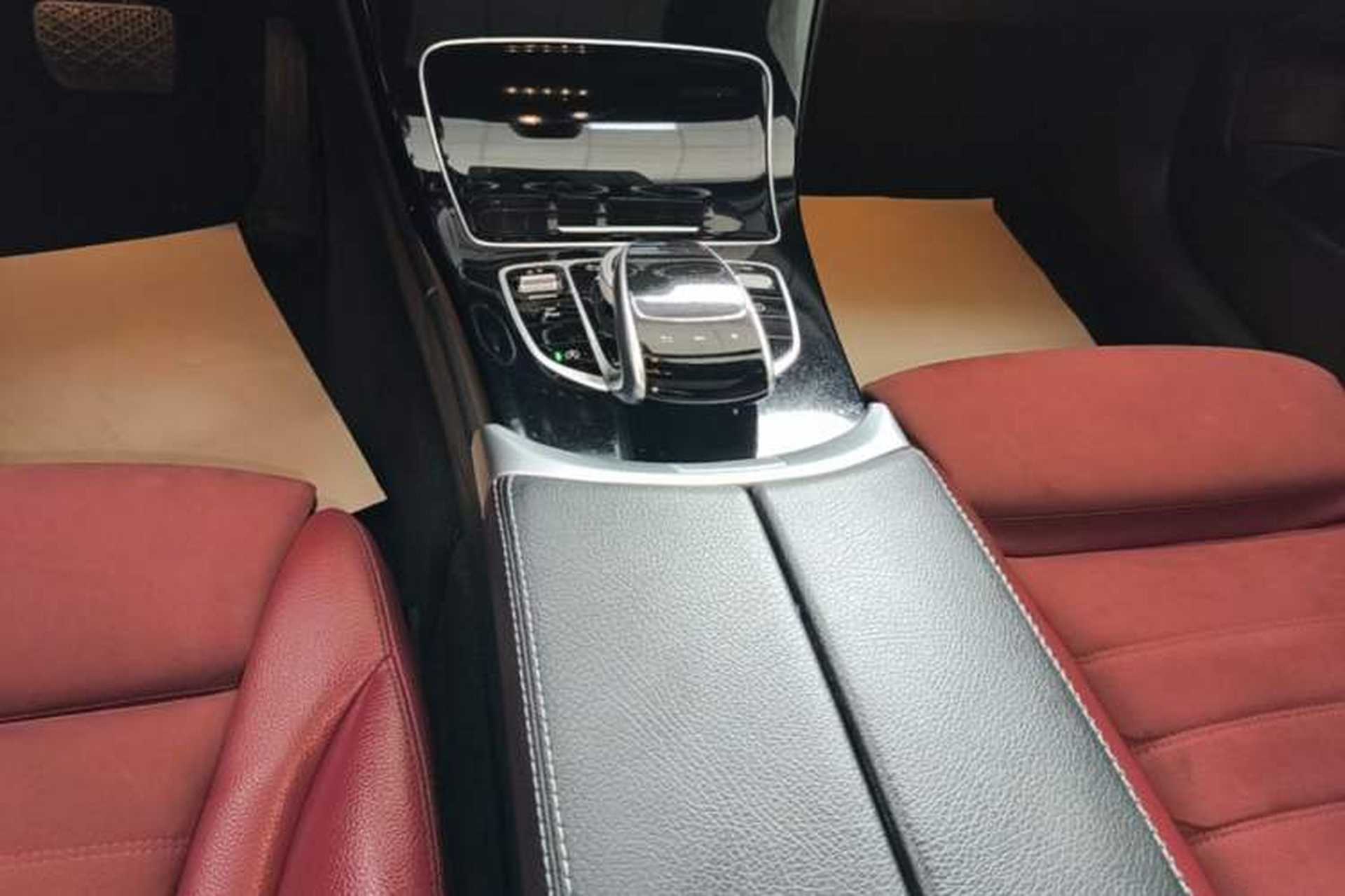 Used Mercedes-Benz C-Class 2018 C 200 Sport Edition Gear Lever