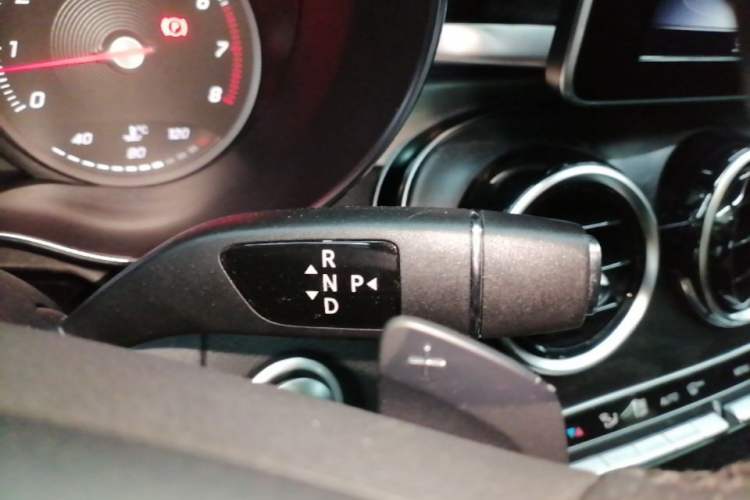 Used Mercedes-Benz C-Class 2018 C 200 L Sport Edition Gear Lever