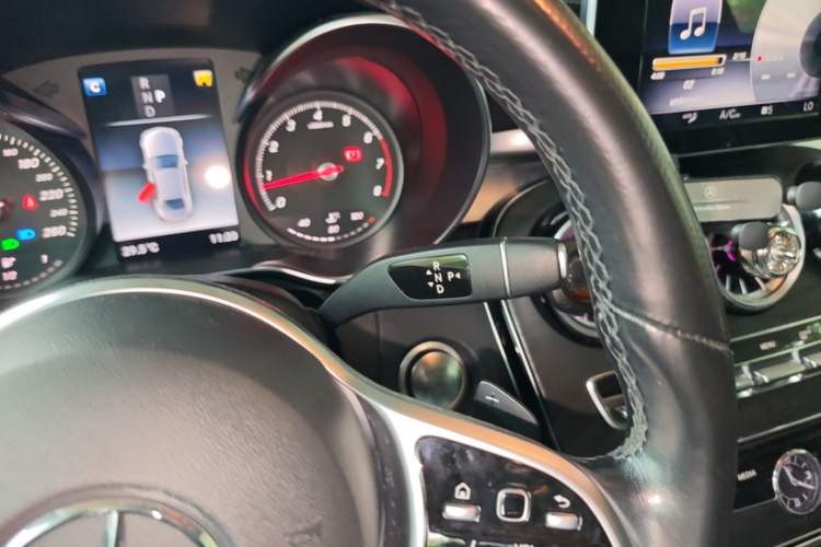 Used Mercedes-Benz C-Class 2018 C 200 L Sport Edition Gear Lever