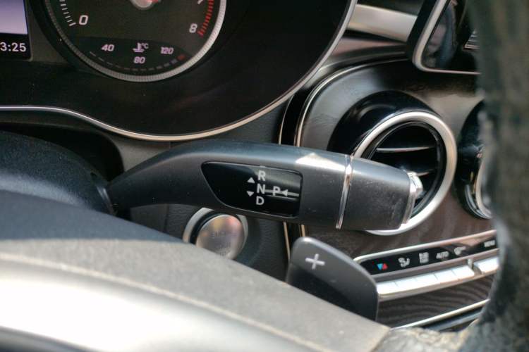 Used Mercedes-Benz C-Class 2018 C 200 L Sport Edition Gear Lever