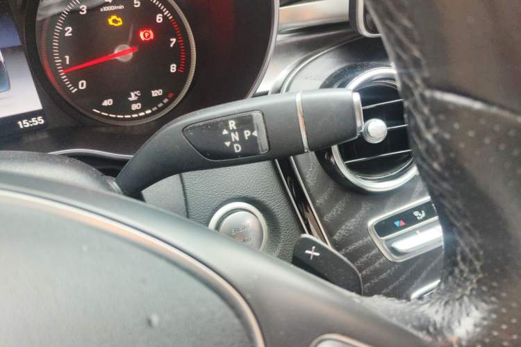 Used Mercedes-Benz C-Class 2018 C 180 L Dynamic Sports Edition Gear Lever
