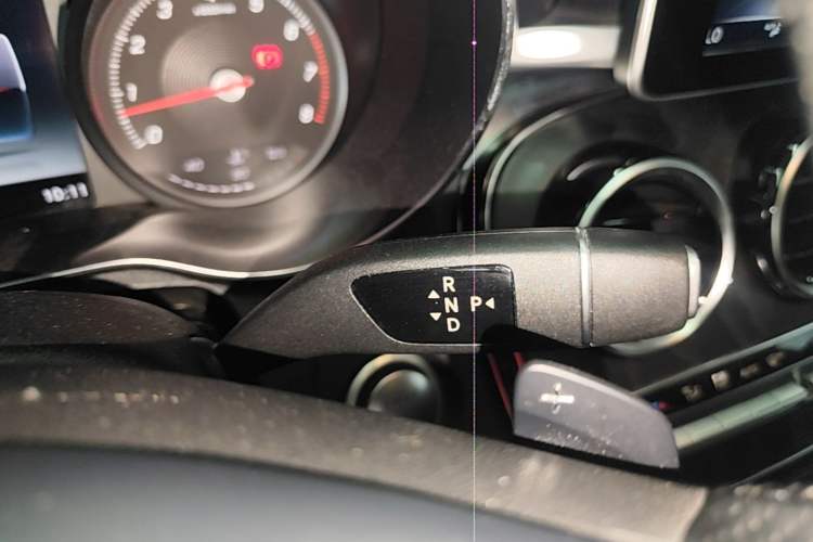 Used Mercedes-Benz C-Class 2018 C 200 L Sport Edition Gear Lever