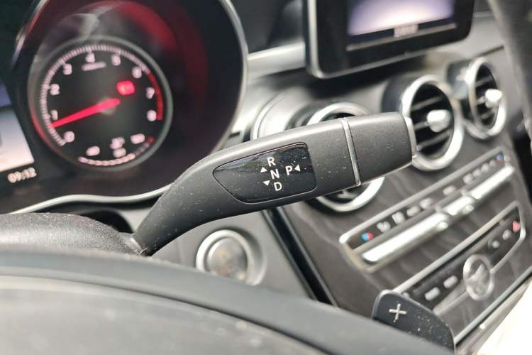 Used Mercedes-Benz C-Class 2018 C 200 L Sport Edition Gear Lever