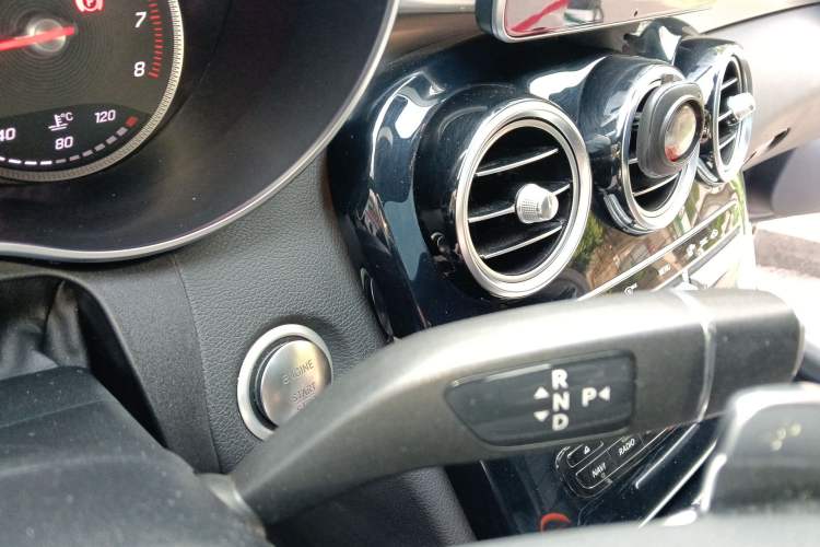 Used Mercedes-Benz C-Class 2018 C 200 Coupe Gear Lever