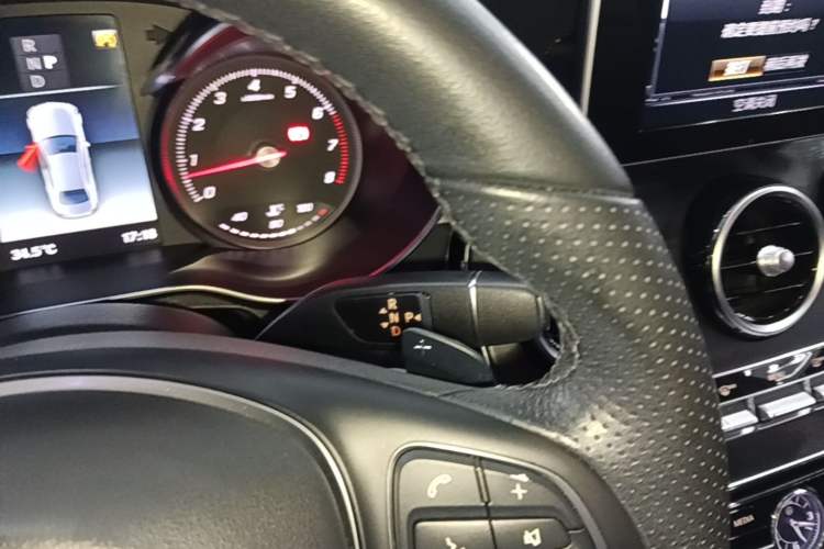 Used Mercedes-Benz C-Class 2018 C 200 L Sport Edition Gear Lever