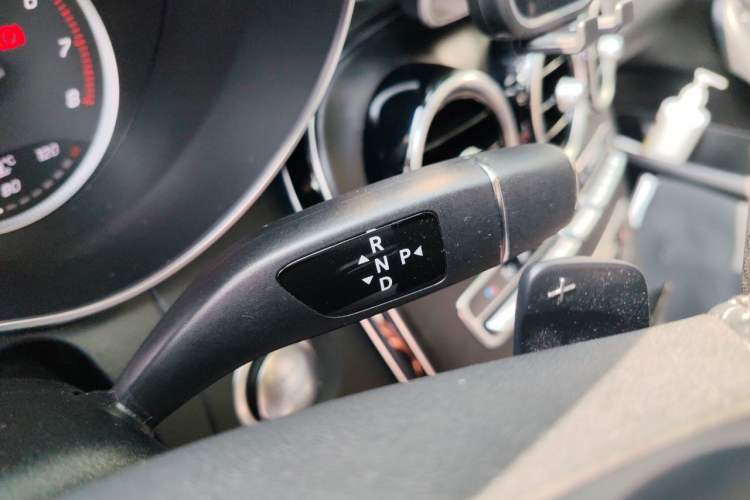 Used Mercedes-Benz C-Class 2018 C 200 L Sport Edition Gear Lever