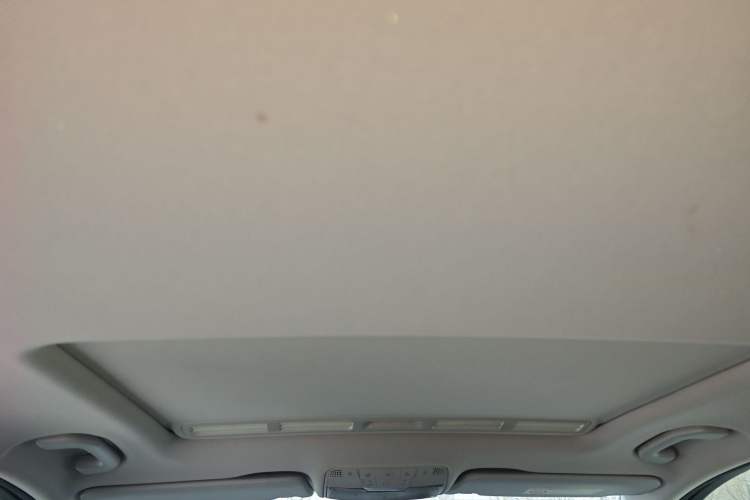Used Mercedes-Benz C-Class 2018 C 180 L Dynamic Sports Edition Headliner