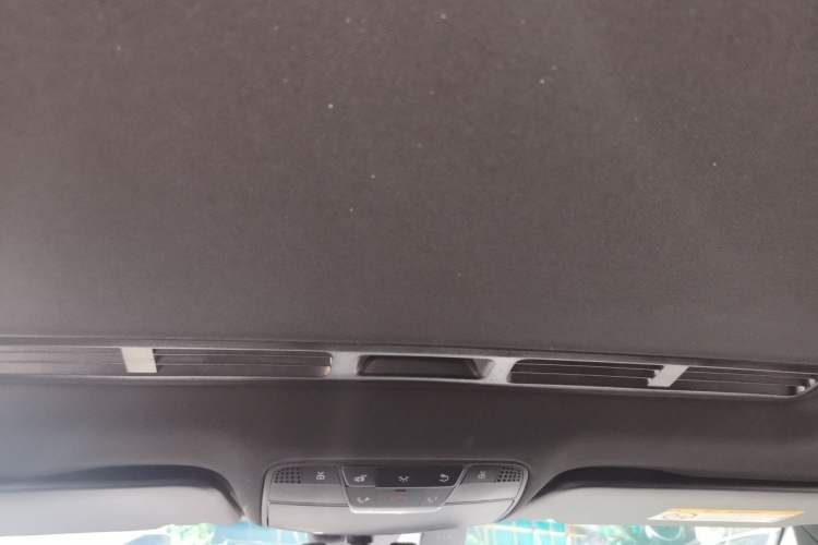 Used Mercedes-Benz C-Class 2018 C 200 Sport Edition Headliner