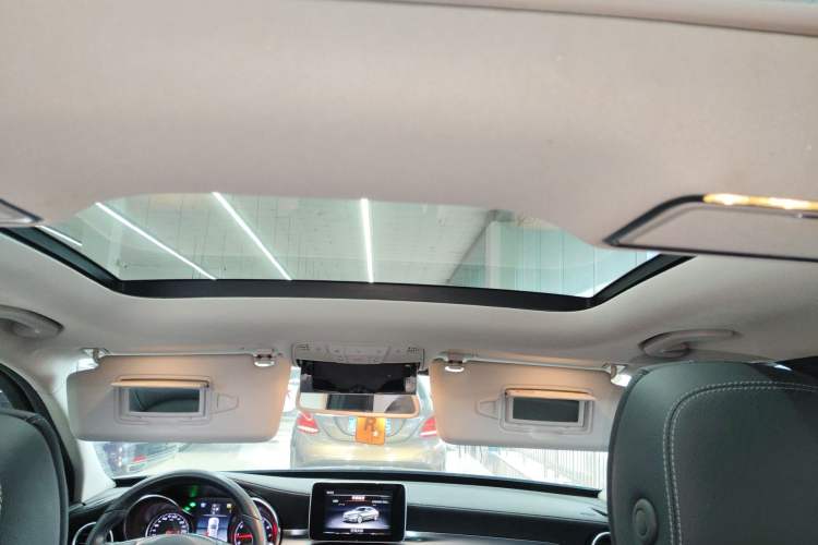 Used Mercedes-Benz C-Class 2018 C 200 L Sport Edition Headliner