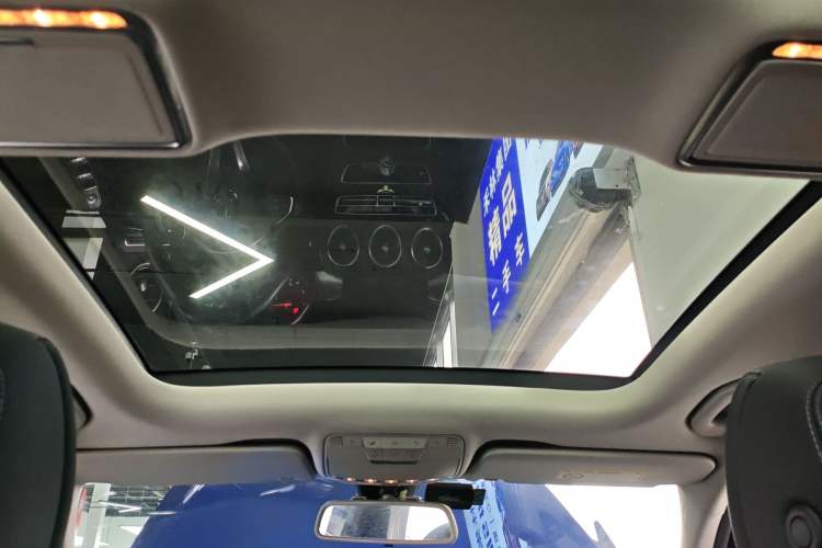 Used Mercedes-Benz C-Class 2018 C 200 L Sport Edition Headliner
