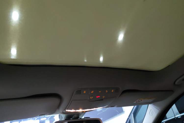 Used Mercedes-Benz C-Class 2018 C 200 L Sport Edition Headliner