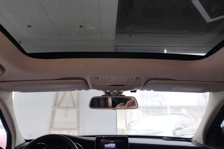 Used Mercedes-Benz C-Class 2018 C 200 L Sport Edition Headliner