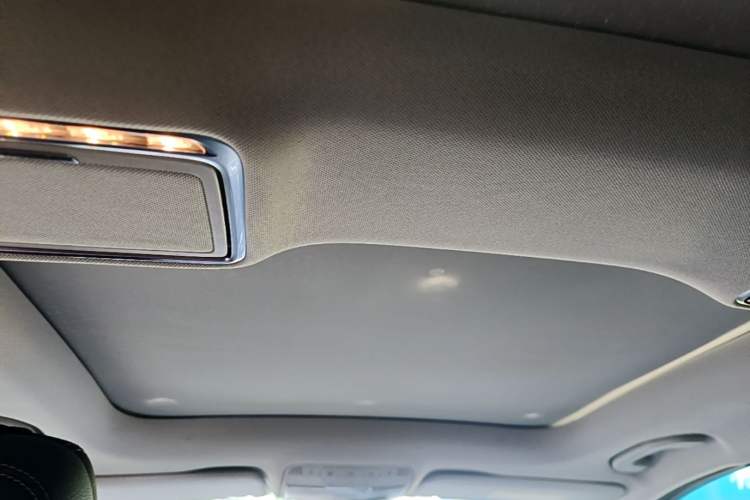 Used Mercedes-Benz C-Class 2018 C 200 L Sport Edition Headliner