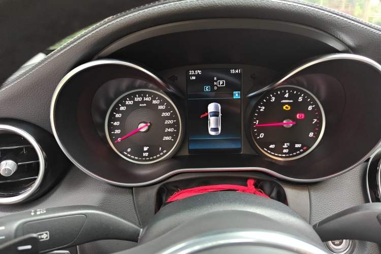 Used Mercedes-Benz C-Class 2018 C 180 L Fashion Edition Sport Version Instrument Cluster