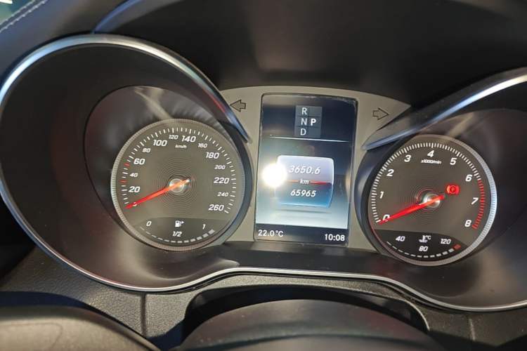 Used Mercedes-Benz C-Class 2018 C 200 L Sport Edition Instrument Cluster