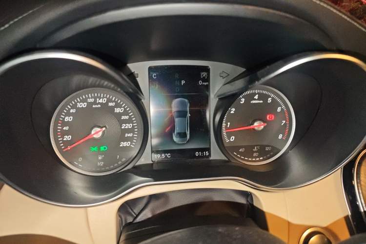 Used Mercedes-Benz C-Class 2018 C 200 L Instrument Cluster