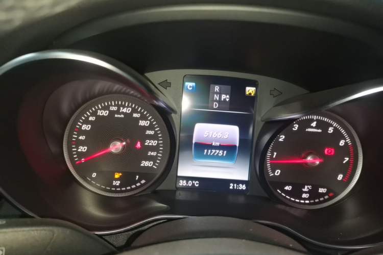 Used Mercedes-Benz C-Class 2018 C 180 L Fashion Edition Sport Version Instrument Cluster