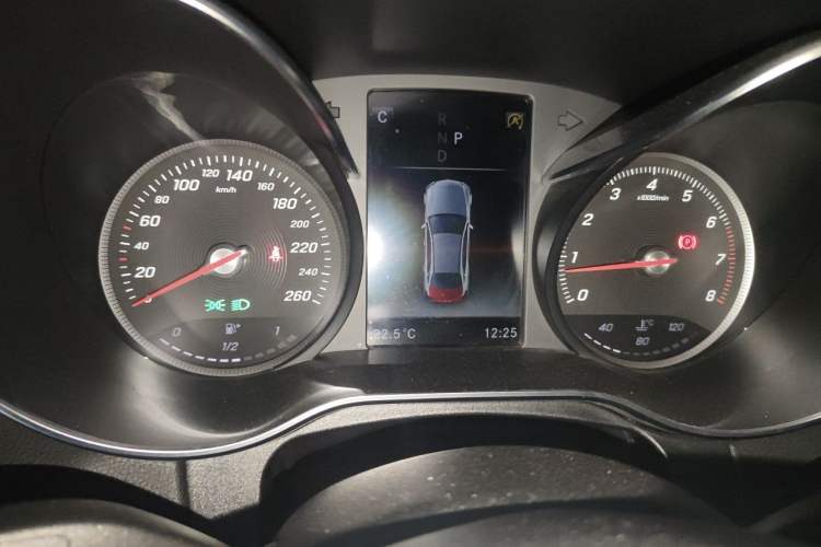 Used Mercedes-Benz C-Class 2018 C 200 L Sport Edition Achievement Special Edition Instrument Cluster