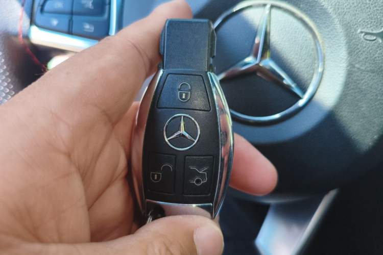 Used Mercedes-Benz C-Class 2018 C 200 Sport Edition Interior 1
