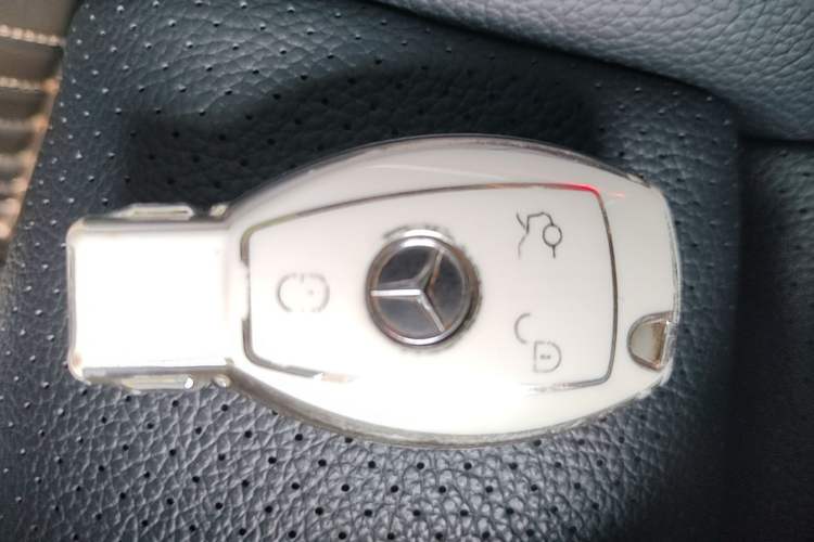 Used Mercedes-Benz C-Class 2018 C 200 4MATIC Coupe Interior 1