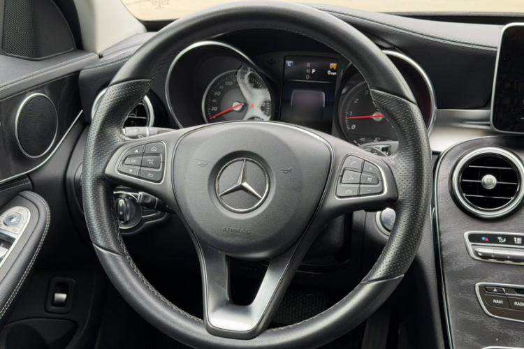 Used Mercedes-Benz C-Class 2018 C 200 L Sport Edition Interior 2