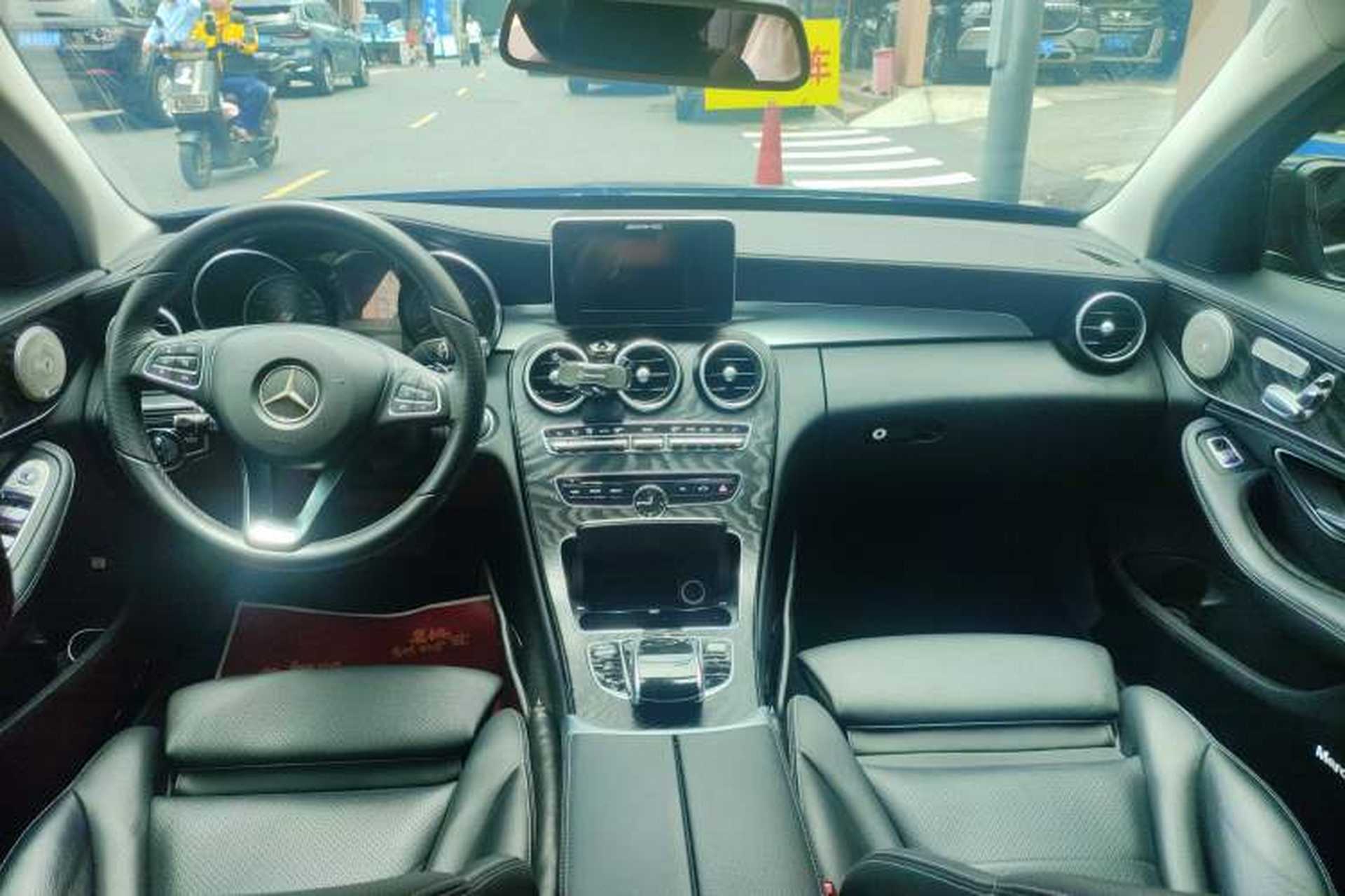 Used Mercedes-Benz C-Class 2018 C 200 L Sport Edition Interior 2