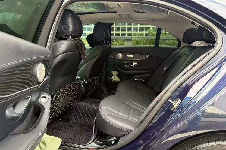 Used Mercedes-Benz C-Class 2018 C 200 L Sport Edition Interior 5