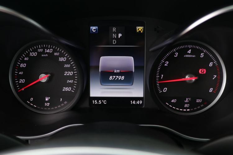 Used Mercedes-Benz C-Class 2018 C 200 Sport Edition Interior 6