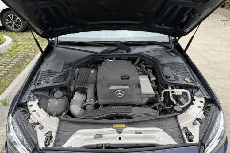 Used Mercedes-Benz C-Class 2018 C 200 L Sport Edition Interior 7