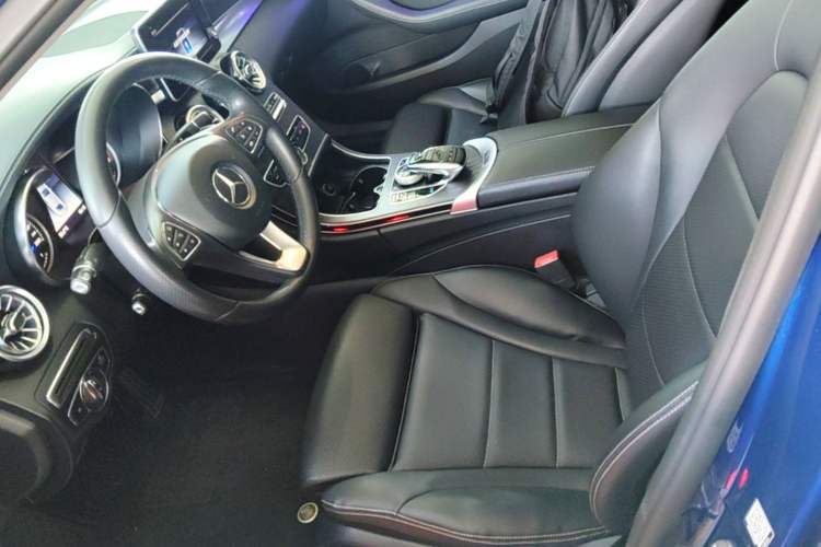 Used Mercedes-Benz C-Class 2018 C 180 L Fashion Edition Sport Version Left Front Seat