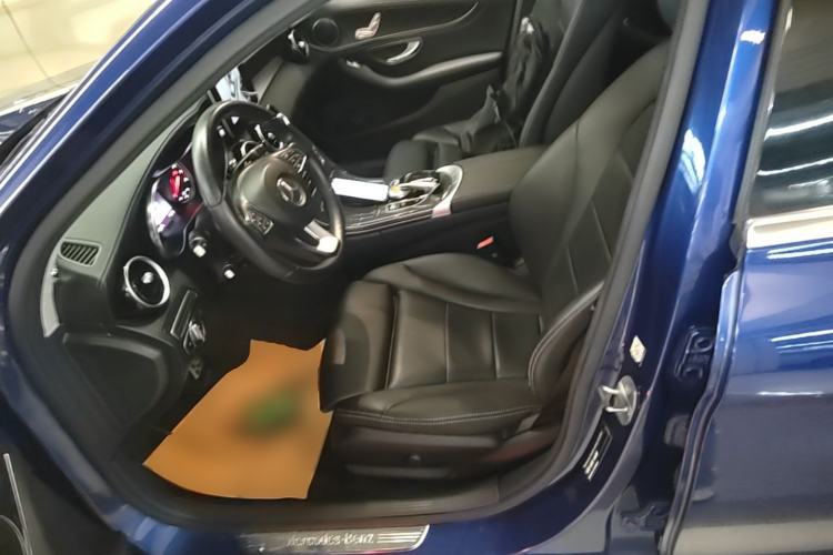 Used Mercedes-Benz C-Class 2018 C 180 L Fashion Edition Sport Version Left Front Seat