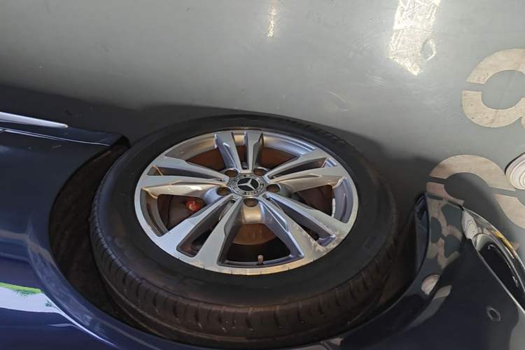 Used Mercedes-Benz C-Class 2018 C 200 L Sport Edition Left Front Wheel Hub