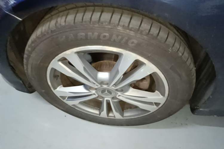 Used Mercedes-Benz C-Class 2018 C 200 L Sport Edition Left Front Wheel Hub