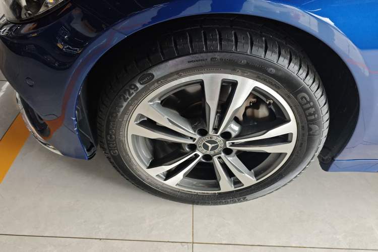 Used Mercedes-Benz C-Class 2018 C 200 L Sport Edition Left Front Wheel Hub