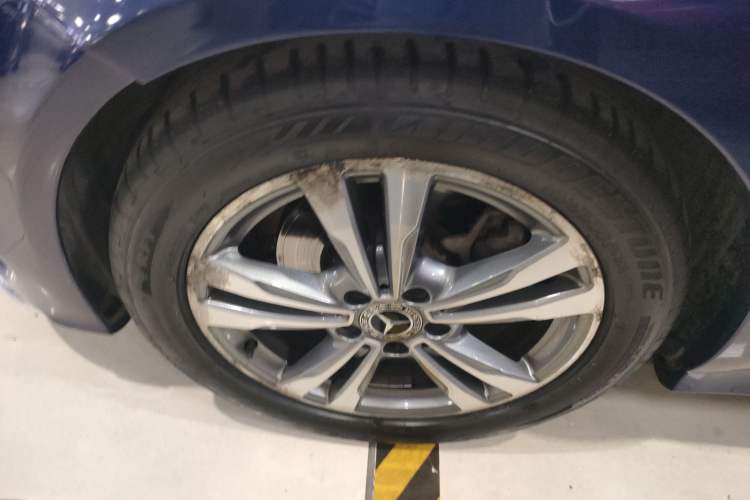 Used Mercedes-Benz C-Class 2018 C 200 L Sport Edition Left Front Wheel Hub